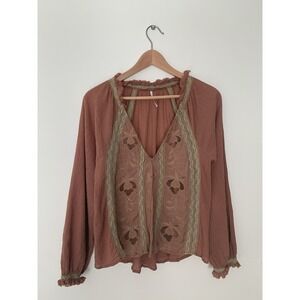Free People Sivan Embroidered Top XS Lace Ruffle Trim Romantic Boho Floral Vneck